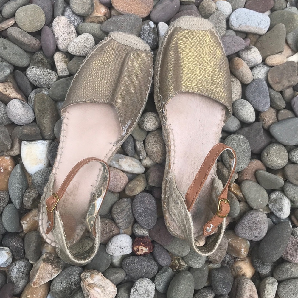 gold Sperry sandals